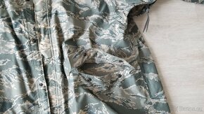 US MILITARY, ARMY ,TIGER CAMO RAIN jacket vel. L - 5