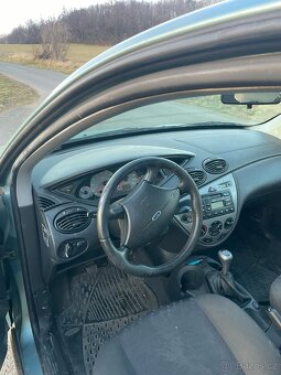 Ford focus 1,8 benzin 85 k - 5