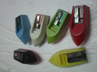 retro ořezávátka KIN lodičky - 5