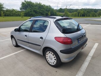 PEUGEOT 206,1.1i, 2001 - 5
