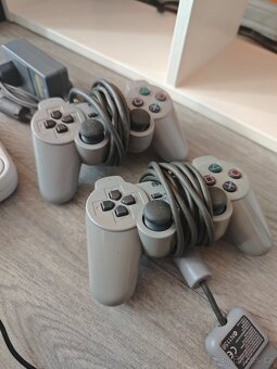 Playstation 1 Slim - 5