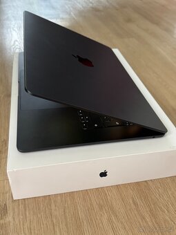Macbook Air 15'' M2 Midnight - 5