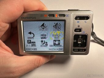 Olympus Fe-20 - 5