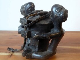 Stará Africká dřevořezba sošek s dózou kmene Luba z Konga - 5