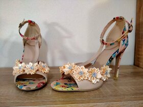 Lodičky, sandály - úklid šatny - 5