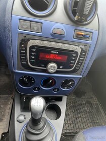 Ford Fiesta - 5