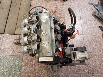 Závodní motor VW 2.0 8V - 5