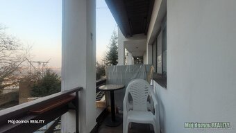 Byt k pronájmu ve vile s bazénem, 1+kk, 33m, balkon 1,5m2, - 5