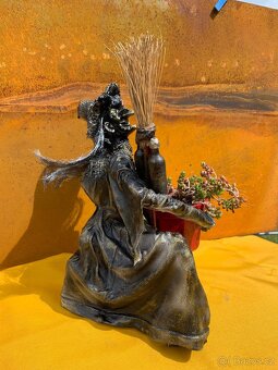 🧙♀️ Socha „Babka z lesa“ - 5