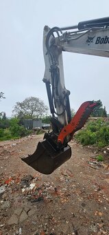 Bagr Bobcat E35z - 5