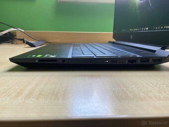 HP PAVILION GAMING 15-Ryzen 5,GTX 1650, SSD 512GB, 15,6" - 5