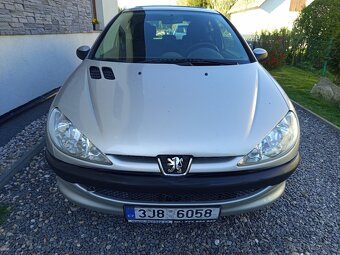 Peugeot 206 1.1i Tažné 85000km - 5