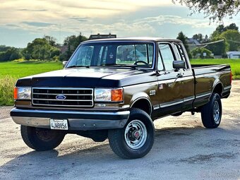 1989 Ford F-250 7.5 V8 XLT | 4x4 | MANUAL | HARDTOP - 5