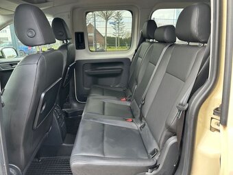 VW Caddy ZTP auto s nájezdovou rampou - 5