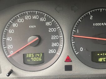 Prodám Volvo V70 D5 - 5