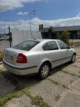 Škoda Octavia II sedan 1,9TDI 77kw bez STK - 5
