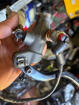 Brzdova pumpa Accossato 18x19 - 5