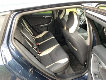 VOLVO V60 2.0 5VÁLCE AUTOMAT - 5