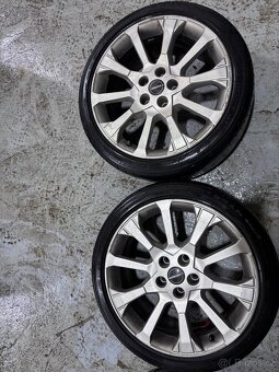 kola Mercedes-Benz - 5