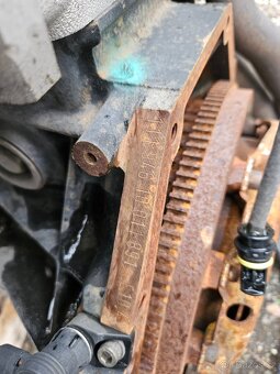 Mercedes 200 motor m111 100kw  benzín - 5