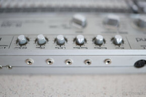Roland TR-606 Drumatix 1980 Idividuální výstupy - 5