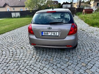 Kia cee’d 1.6 CVVT, 93 kW, r. v. 2009 - 5