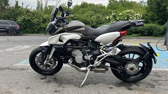 MV Agusta Stradale 800 ABS - 5