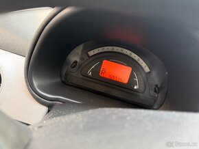 Citroën C3 1.4i, 65kw, benzín, automat, rok 2004, nová STK - 5