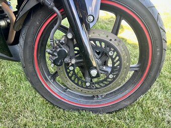 Honda CBR 125R - 5