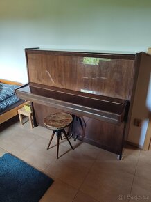 Piano, pianino, klavír Petrof - 5