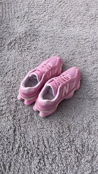 New Balance 9060 ASOS Exclusive Pink Overdye - 5