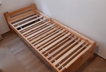 Postel 80x200, masiv borovice + matrace + čalounění - 5