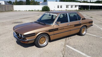 BMW 525, e12, r.v. 10/1980, zlatá, design ALPINA - 5