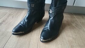 Prodám dámské kozačky. Vel. 40. Pěkné /nové. - 5