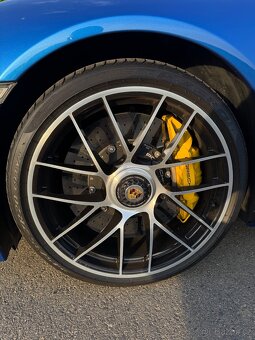 Porsche 911 Turbo S - 5