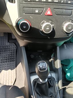 Prodám KIA Ceed, 1.6 CRDI - 5