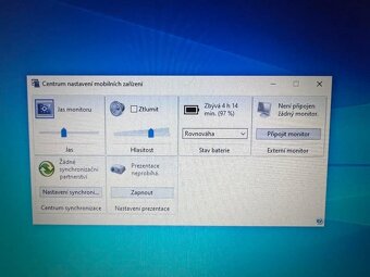 DELL Latitude 3490 Intel Core i5-8350U CPU@1,90GHz RAM 8GB S - 5