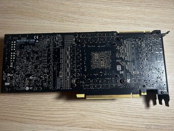 Grafická karta Nvidia Quadro RTX 6000 24GB - 5