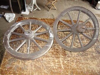 Masivní kolečko od trakaře - 5