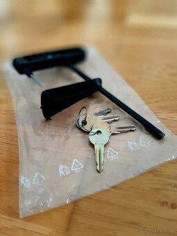 Vw Passat b5.5 sedan  / original příčníky + nosiče kol.. - 5