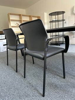 Konferenční stůl a židle - 5