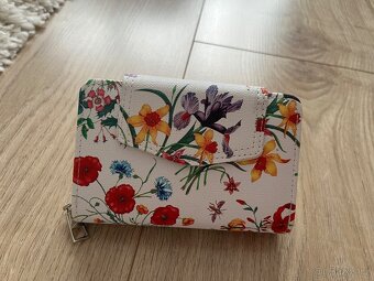 Dámská peněženka N.O.V.Á. - 5