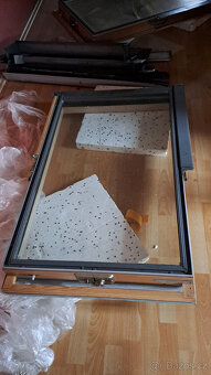 2 střešní okna VELUX - 5