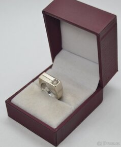 Zlatý prsten s briliantem 0.20 CT - 5