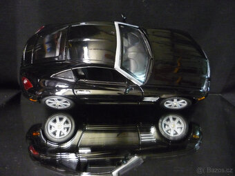 Chrysler Crossfire MotorMax 1/18 - 5
