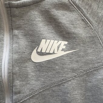 Nike Tech Fc Barcelona šedá mikina - 5