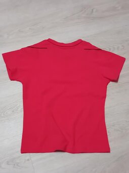 ČERVENÉ TRIČKO S VÝSTŘIHEM - vel.S/M / zn.Vivian - 5