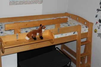 rozkládací patrová postel, horní spaní z masivu FIJA V - 5