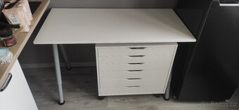 Stůl IKEA Thyge - 5