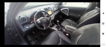 Toyota RAV4 - 5